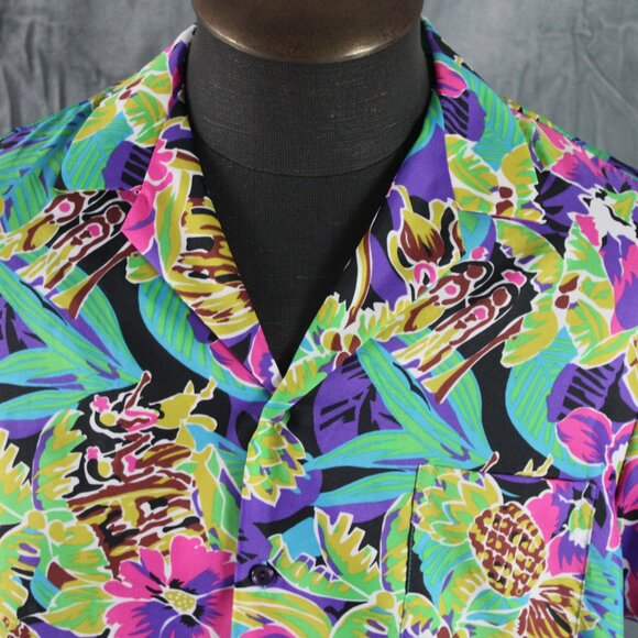 Vintage Hawaiian Shirt - Abstract Floral Pattern by Hilo Hattie - Men's XL - Picture 2 of 9